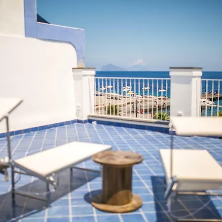 Πανσιόν Zagma Un Passo Dal Mare 4*